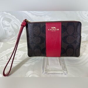 2034: Coach Wristlet VGUC